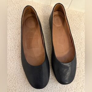 Gentle Souls Kenneth Cole Elevate Travel Black leatherBallet Flats New Size 8